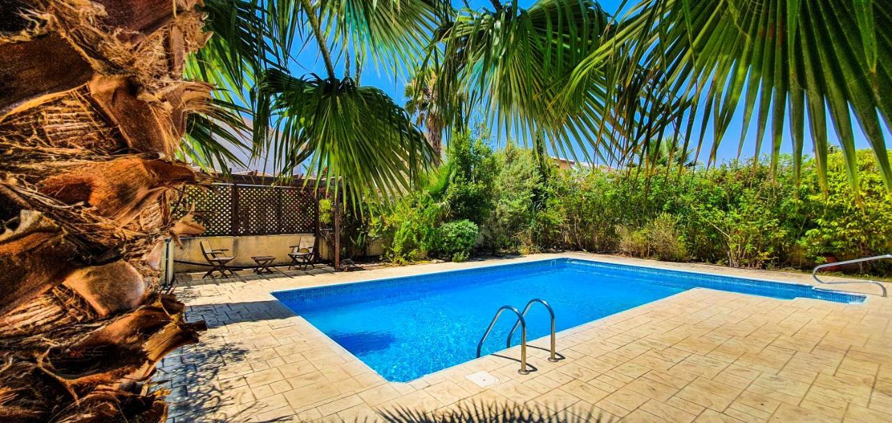 Holidays Villas 皮斯索里 外观 照片