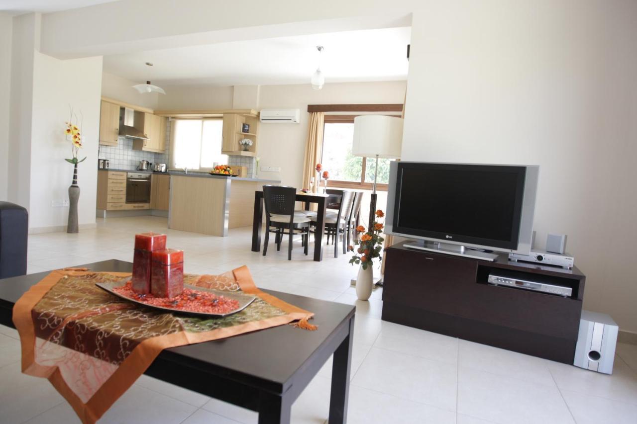 Holidays Villas 皮斯索里 外观 照片