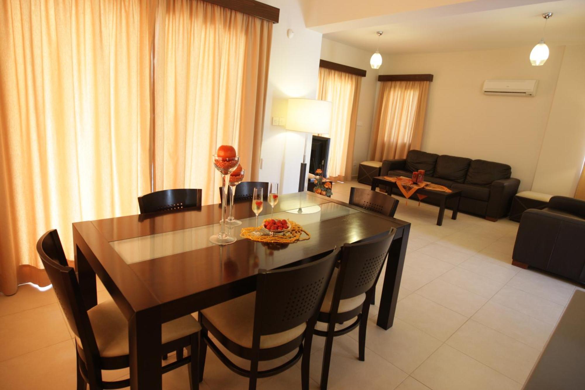 Holidays Villas 皮斯索里 外观 照片