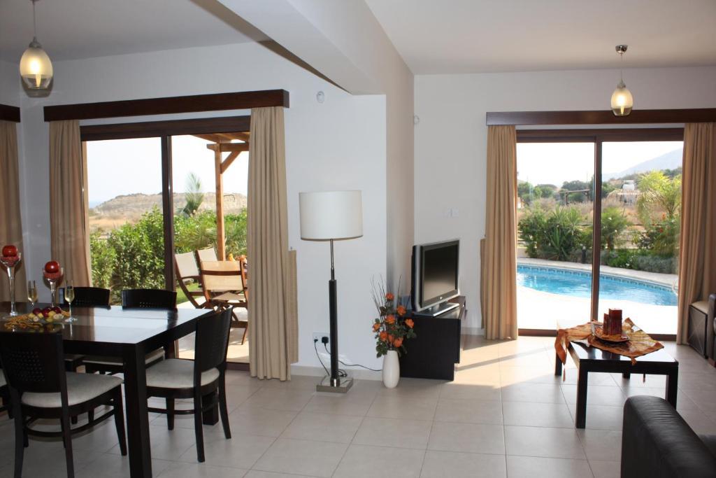 Holidays Villas 皮斯索里 客房 照片