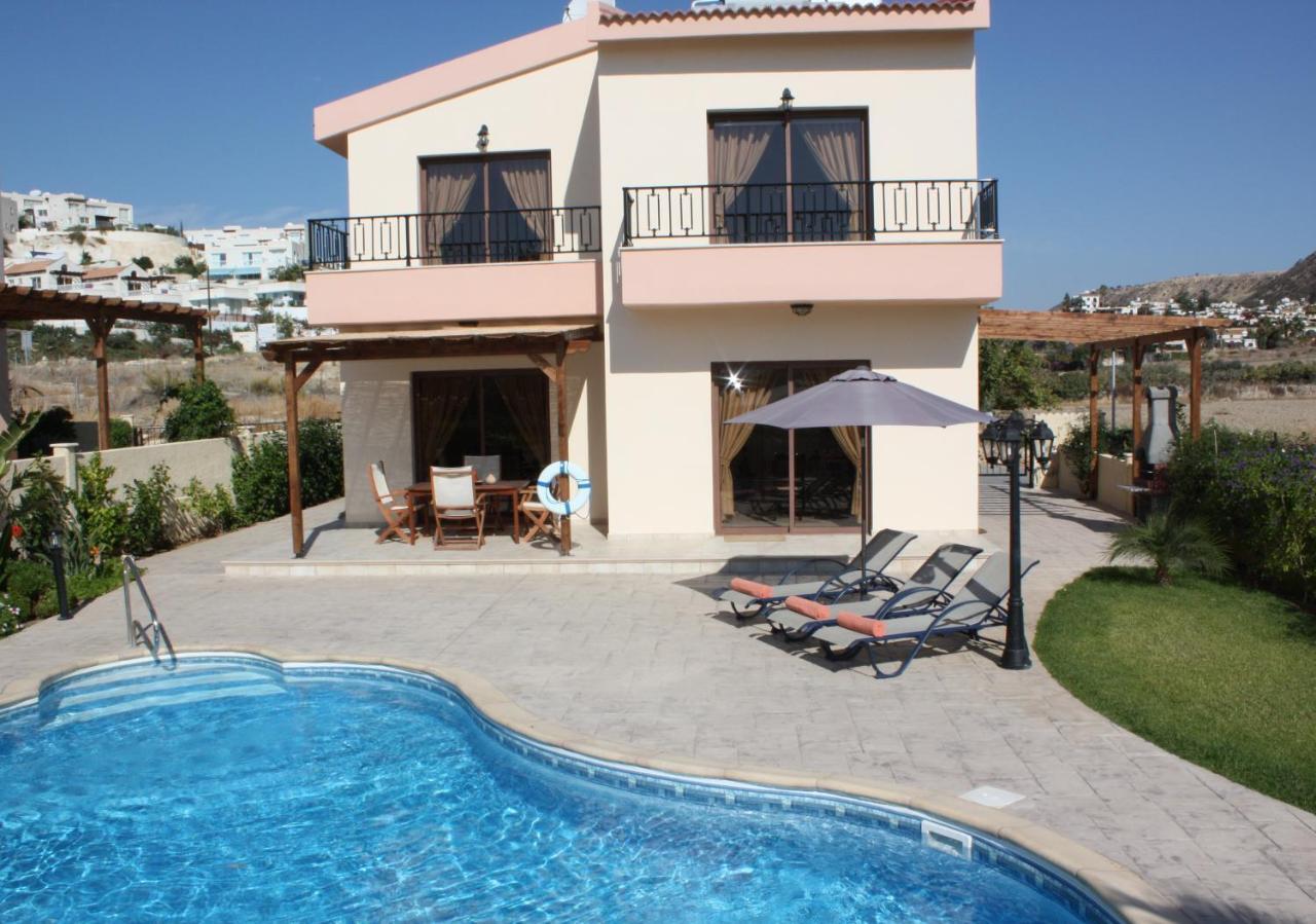 Holidays Villas 皮斯索里 外观 照片